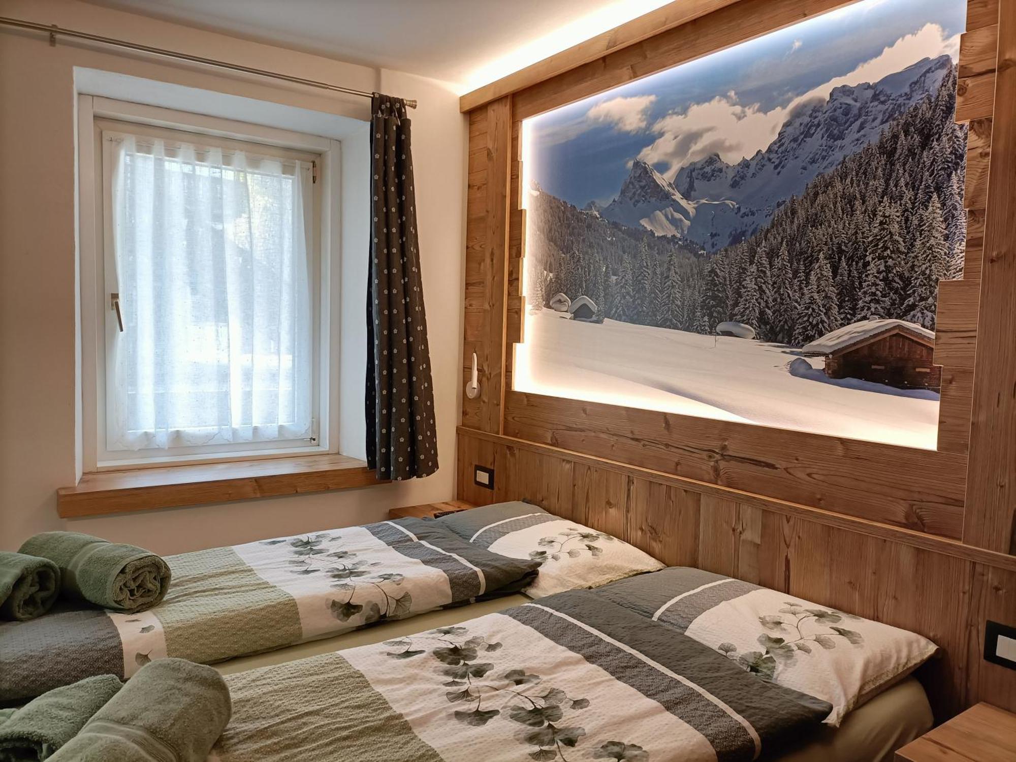 Casa Paola Lägenhet Pozza di Fassa Exteriör bild