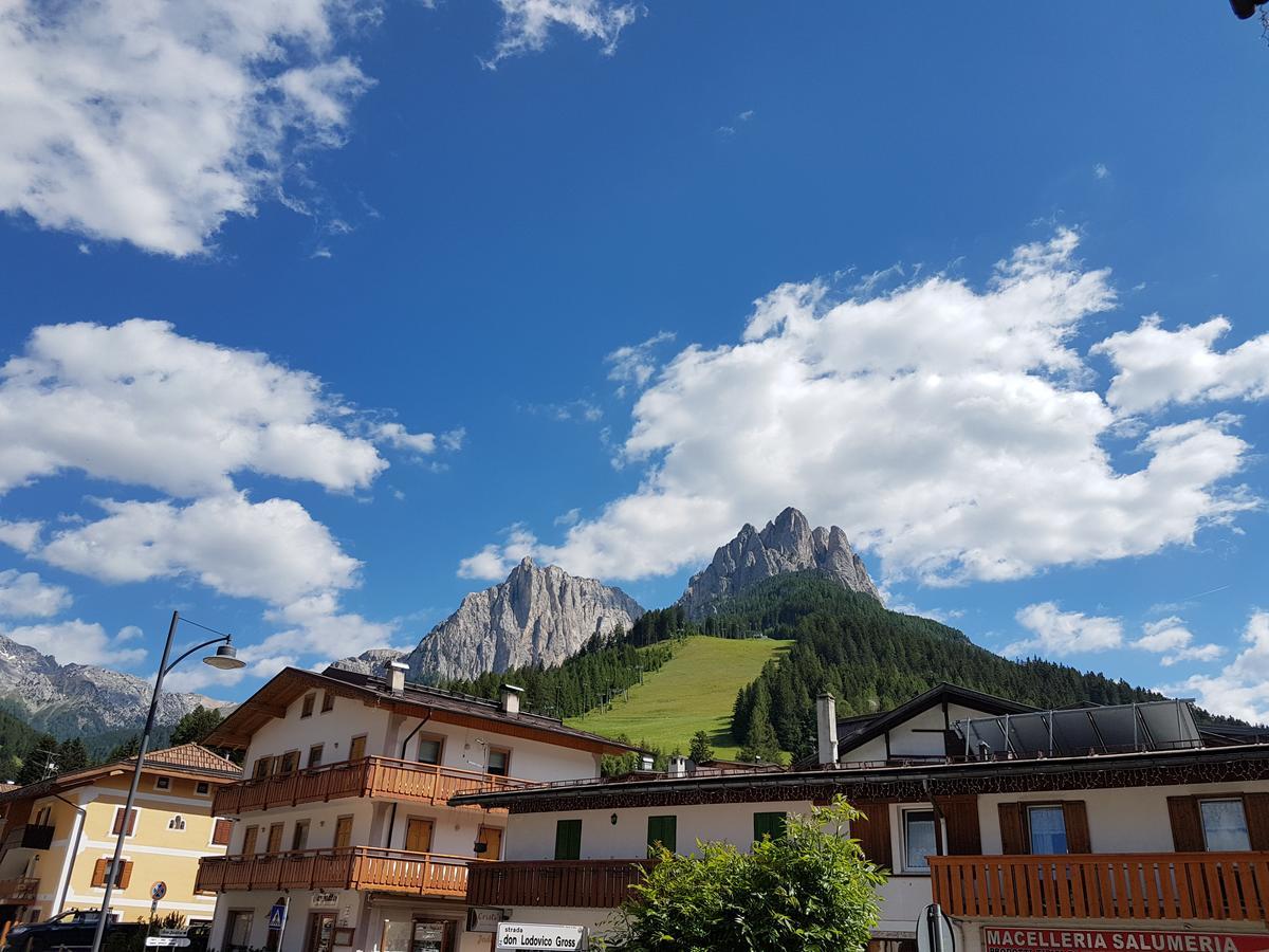Casa Paola Lägenhet Pozza di Fassa Exteriör bild