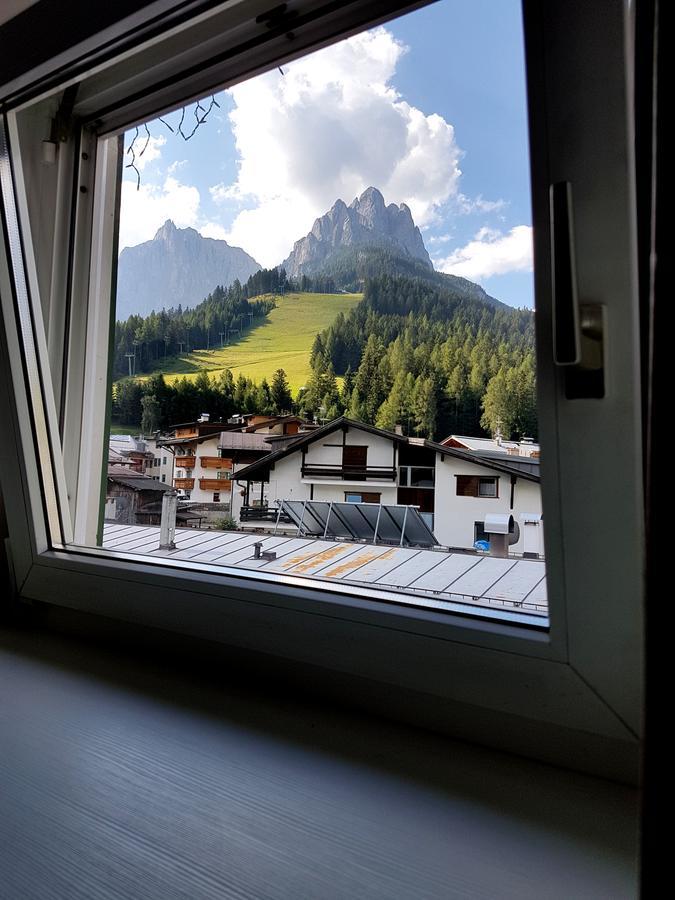 Casa Paola Lägenhet Pozza di Fassa Exteriör bild